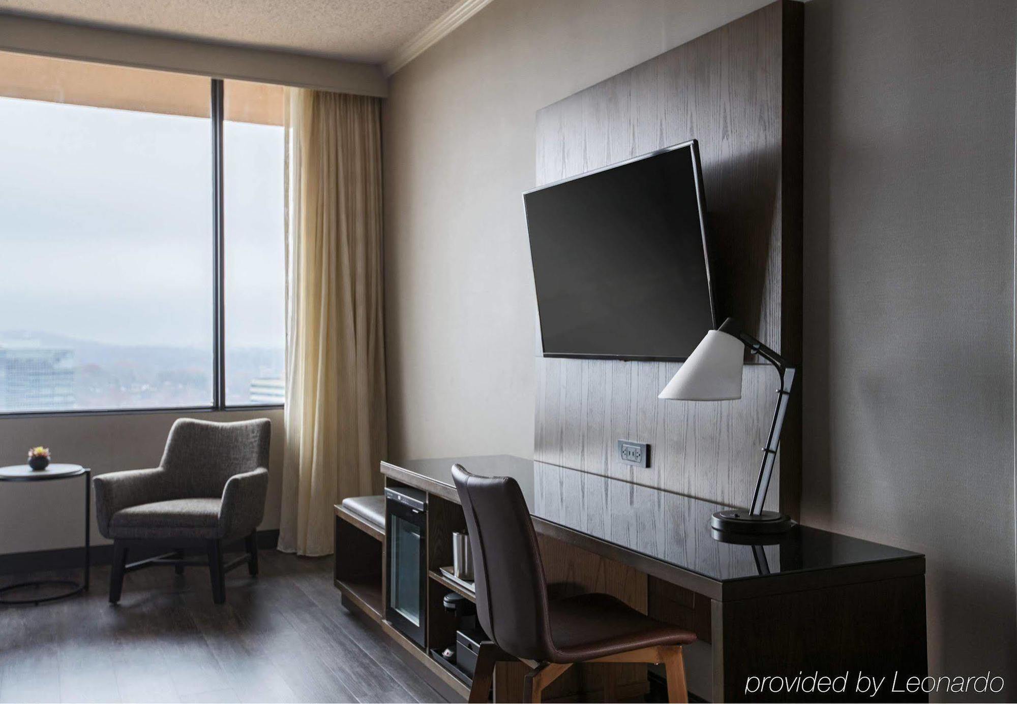Sonesta Airport Hotel 4*
